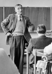 Arendt, Dr. Walter